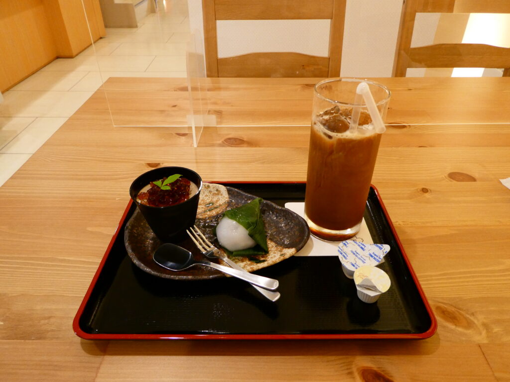 兎月園・和カフェ（三島市）の甘味セット