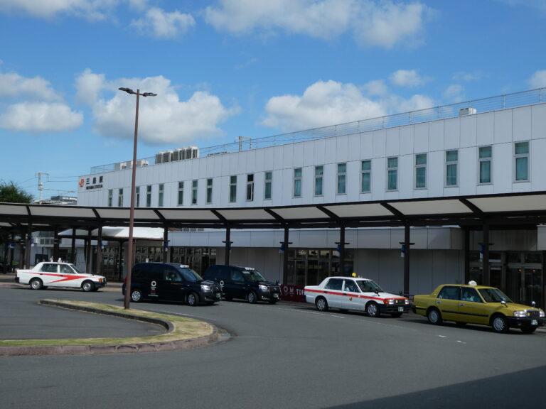 三島駅 三島駅北口駐車場11選 三島駅北口から南口に行くルートをご案内 みしま楽々