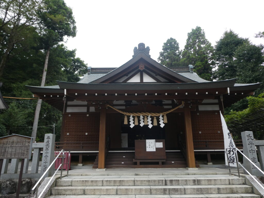 神場山神社（静岡県御殿場市）拝殿
