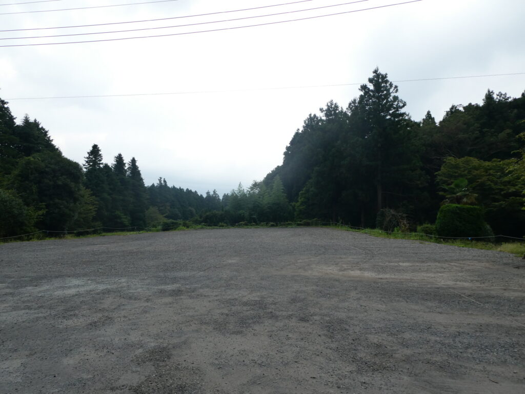 神場山神社の駐車場