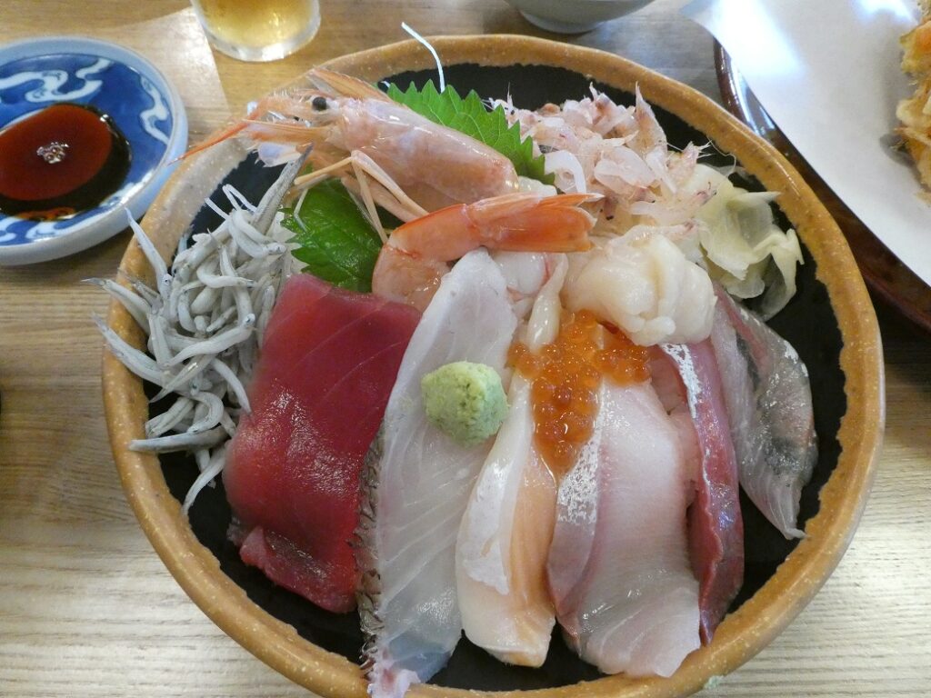 特選日替り海鮮丼