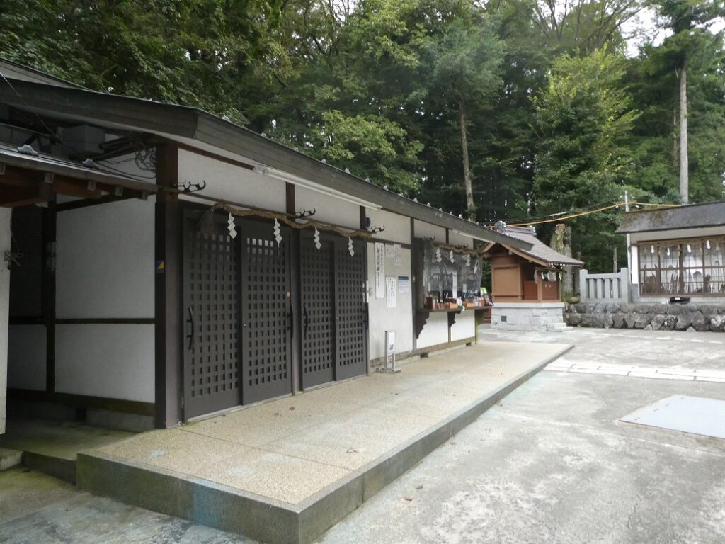 神場山神社　社務所